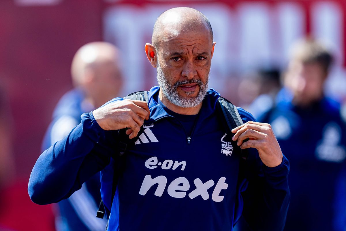 Nottingham Forest - Leicester // Evangelis Marinakis a coborât pe teren să îl mustreze pe Nuno Espirito Santo