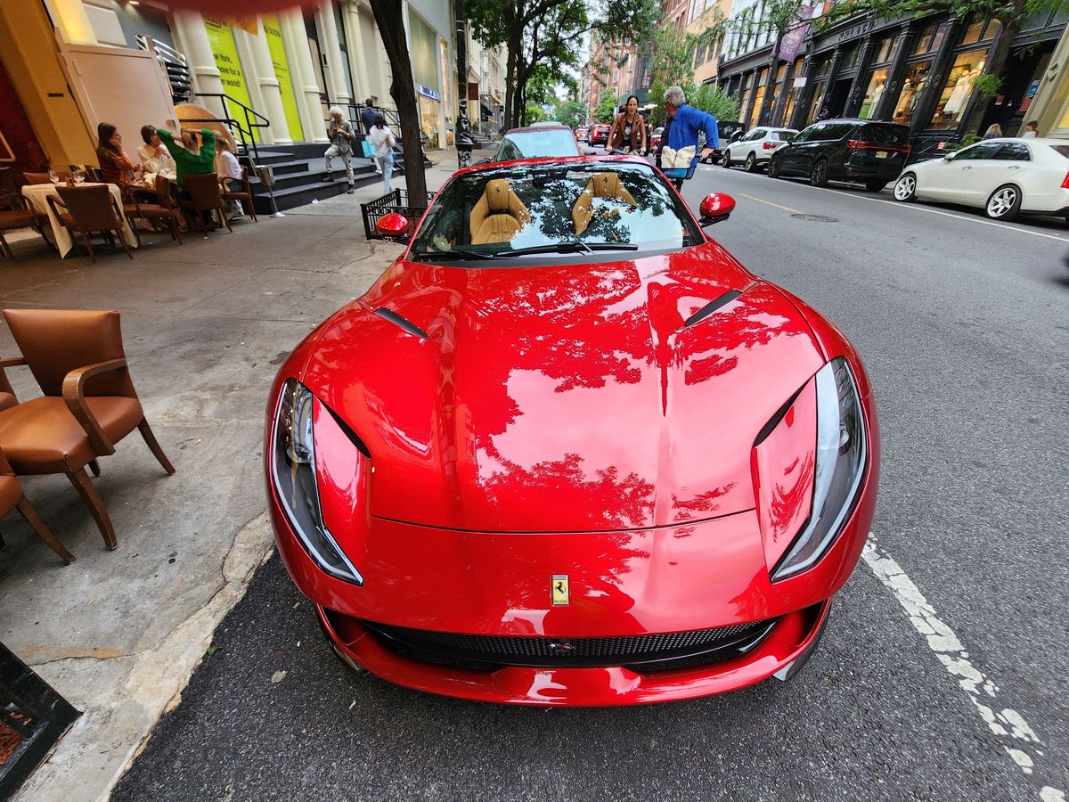 Ferrari Superfast 812, noua mașină din colecția lui Erling Haaland