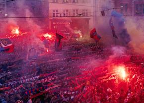Imagini tari! Au sărbătorit primul titlu după 8 ani, cu fostul golgheter din Superliga printre staruri