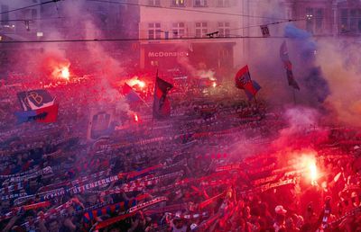 Imagini tari! Au sărbătorit primul titlu după 8 ani, cu fostul golgheter din Superliga printre staruri