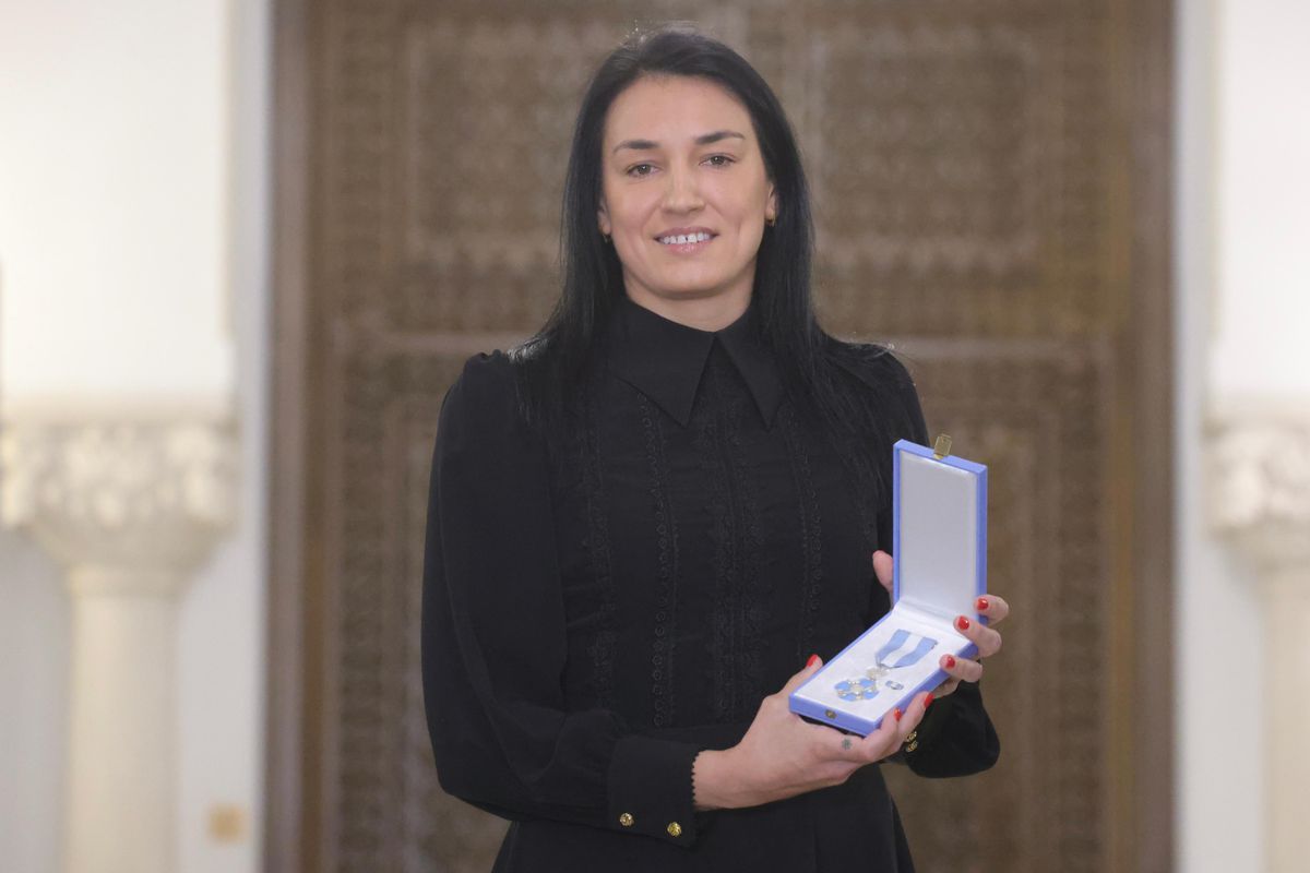 „Cum ar trebui să fie președintele României?” » Cristina Neagu a făcut anunțul înainte de turul 2 al alegerilor prezidențiale