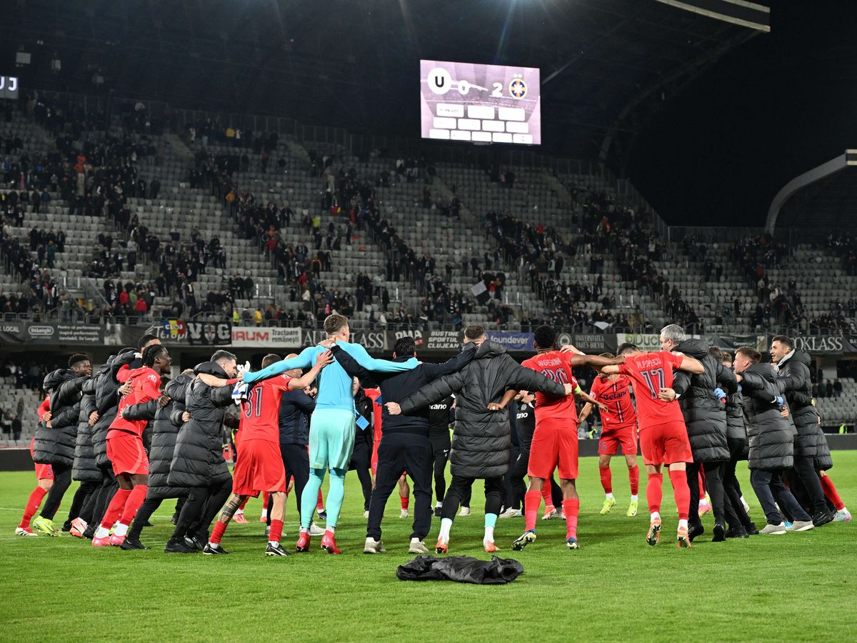 Nu s-a văzut la TV » Gestul campionilor de la FCSB chiar pe Cluj Arena, înainte de start + Ce s-a auzit în peluză