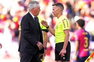 Controversă uriașă în Spania! Au publicat înregistrarea VAR din Barcelona - Real Madrid și e scandal cât casa: „Mulțumesc lui Dumnezeu”