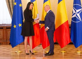 Cristina Neagu, decorată de Președintele interimar Ilie Bolojan la Palatul Cotroceni