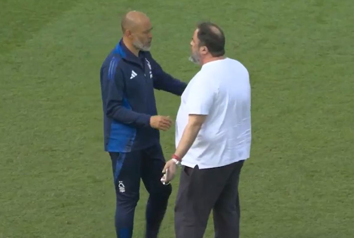 Incalificabil! Patronul Evangelos Marinakis a dat buzna pe teren și a înfruntat antrenorul revelației din Premier League