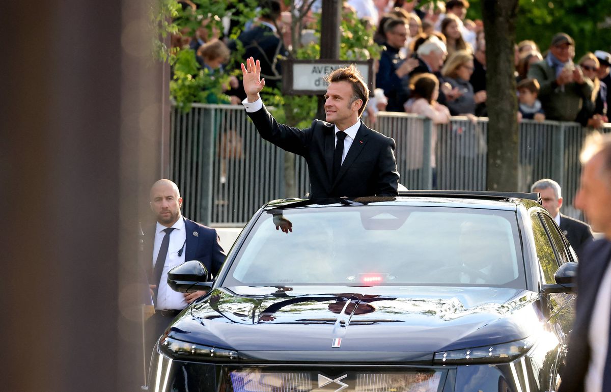 Cum arată mașina de care se va folosi Emmanuel Macron