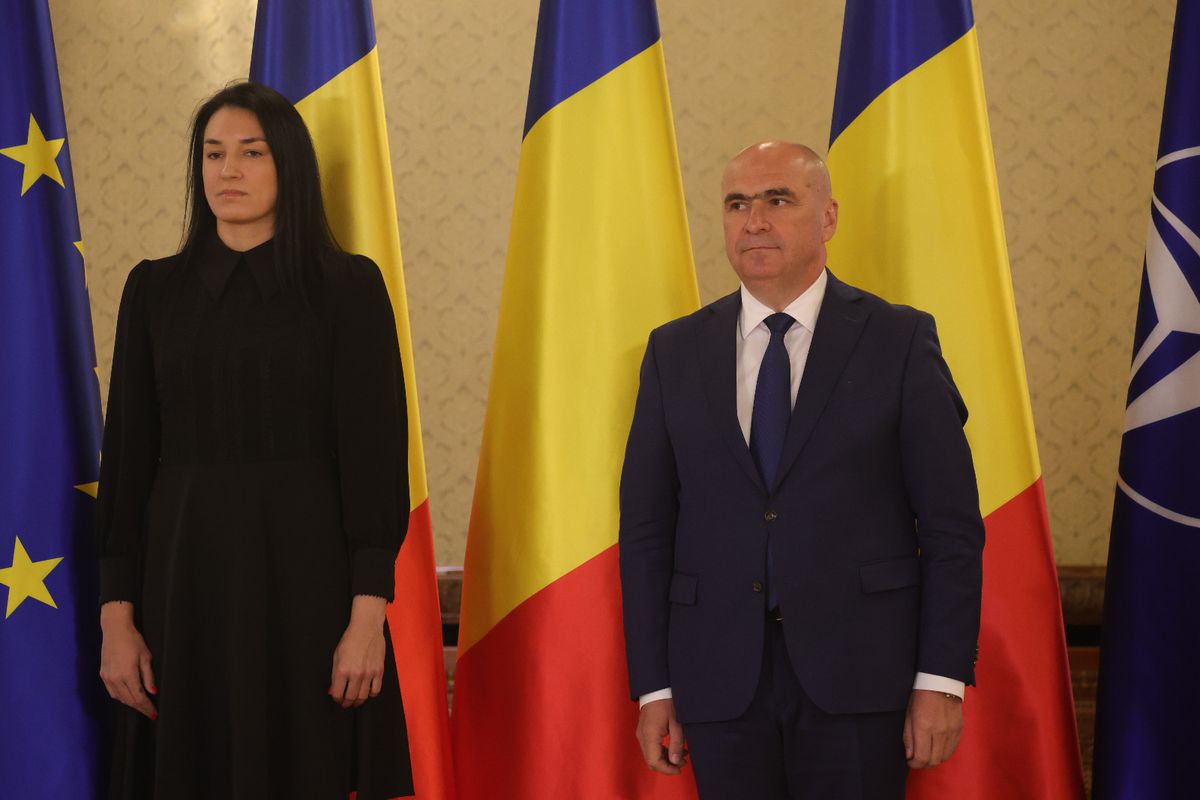 Cristina Neagu, decorată de Ilie Bolojan la Palatul Cotroceni