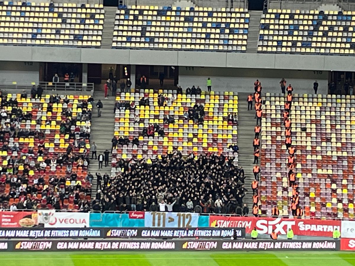 Mesajele galeriilor la Dinamo - Rapid