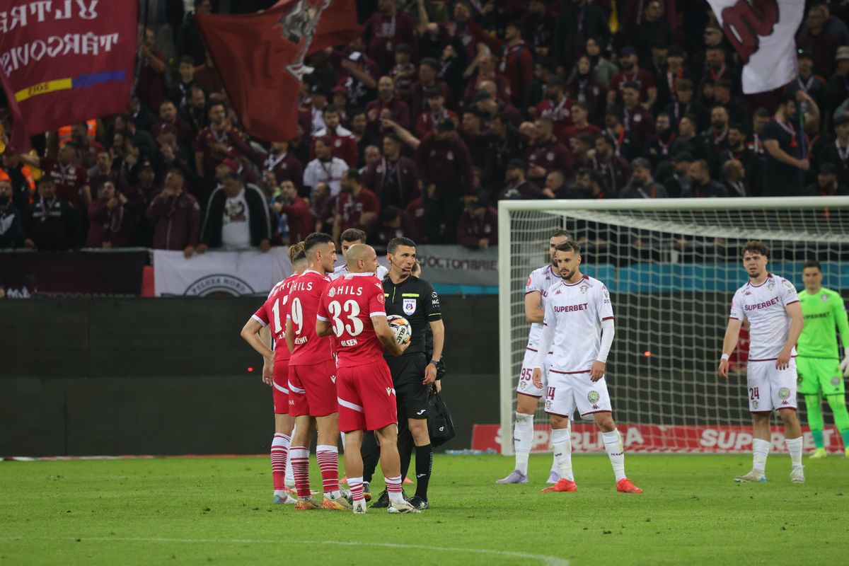 Dinamo - Rapid, derby nedecis în play-off-ul Superligii » „Câinii” au dominat, iar giuleștenii se depărtează de Europa