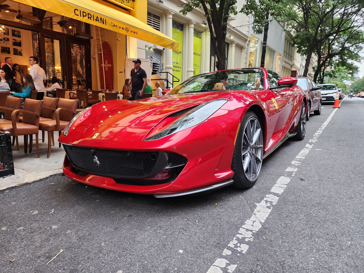 Ferrari Superfast 812, noua mașină din colecția lui Erling Haaland