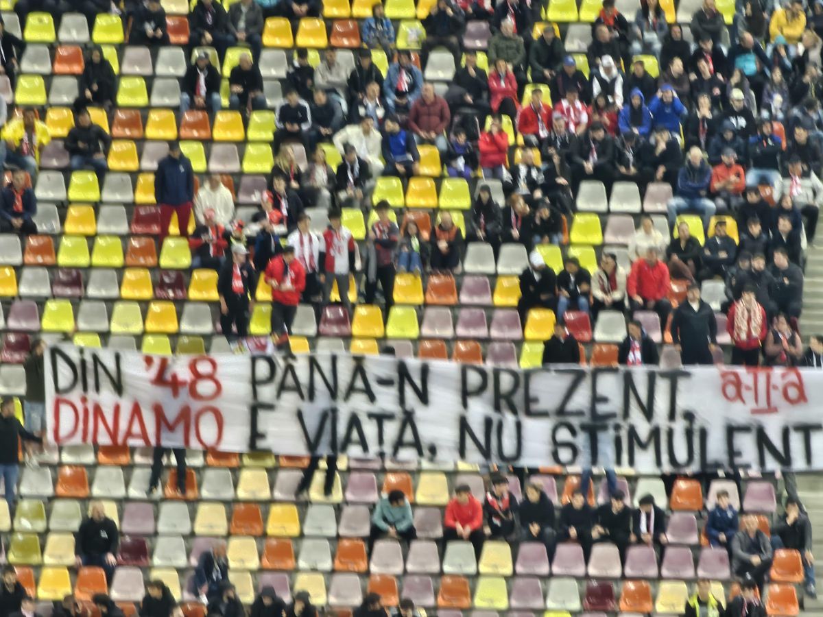 Toate mesajele galeriilor de la Dinamo - Rapid! Peluza Sud, în război cu șefii, ironia rapidiștilor