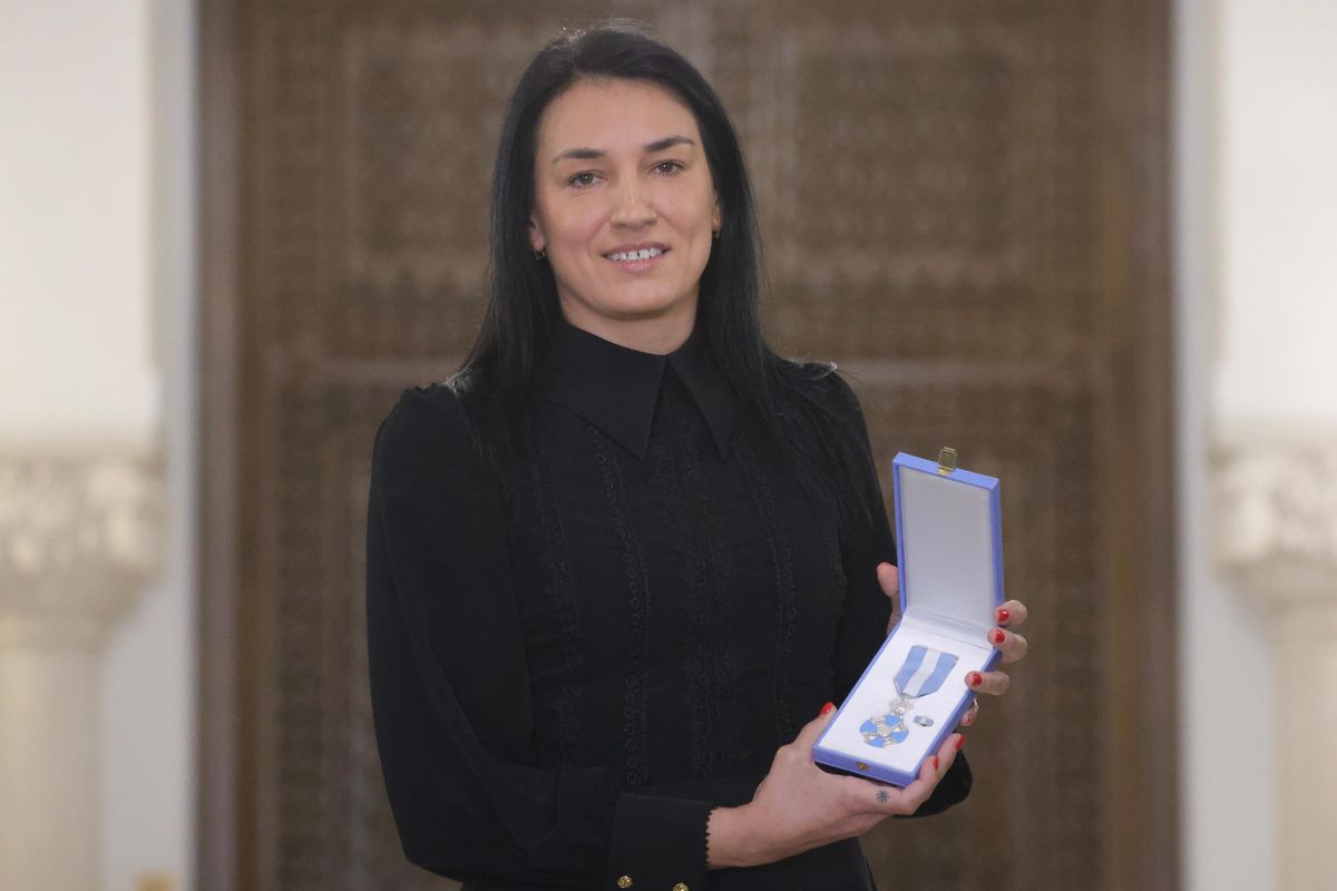 „Cum ar trebui să fie președintele României?” » Cristina Neagu a făcut anunțul înainte de turul 2 al alegerilor prezidențiale