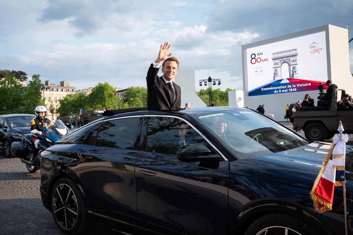 Președintele Franței va avea o mașină unică în lume! Imagini senzaționale cu SUV-ul electric