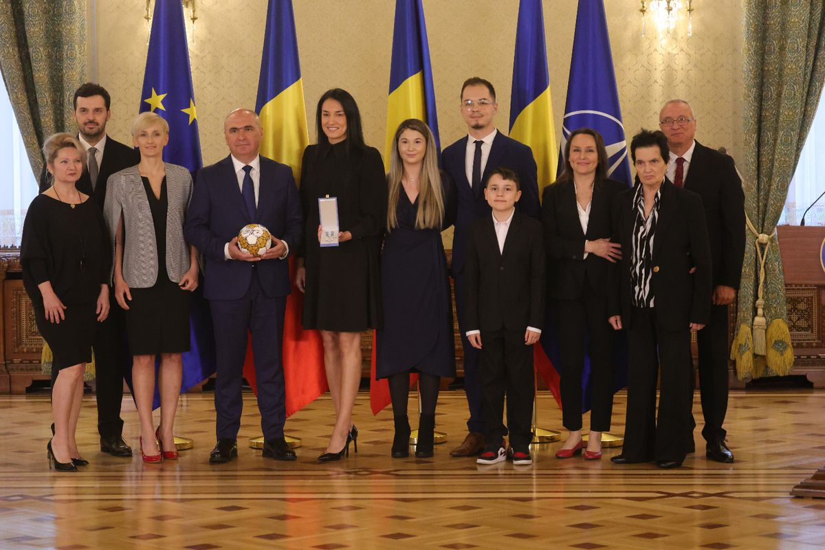 „Cum ar trebui să fie președintele României?” » Cristina Neagu a făcut anunțul înainte de turul 2 al alegerilor prezidențiale