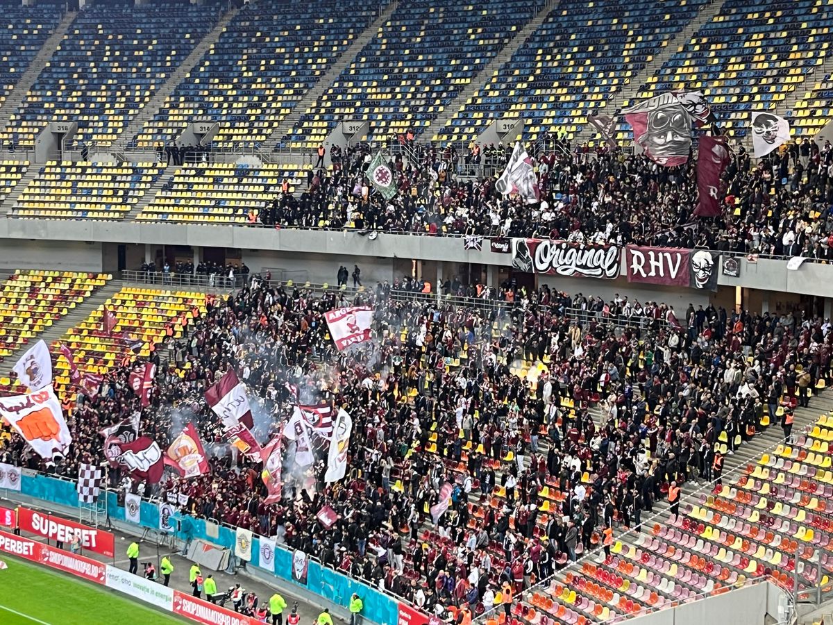 Mesajele galeriilor la Dinamo - Rapid