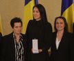 Cristina Neagu a fost decorată de Ilie Bolojan, la Palatul Cotroceni. Foto: Ionuț Iordache (GSP.RO)