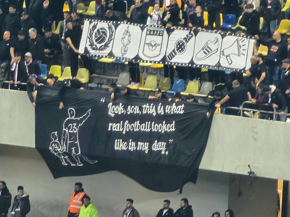 Mesajele galeriilor la Dinamo - Rapid