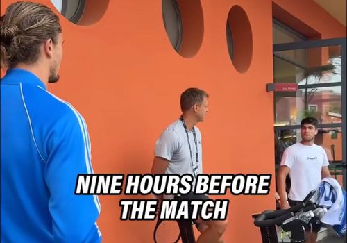 VIDEO Carlos Alcaraz a venit la teren cu 9 ore înaintea meciului de la ATP Roma: „Avem Real Madrid - Barcelona azi!”