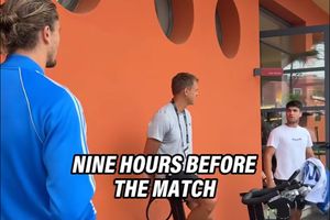 Carlos Alcaraz a venit la teren cu 9 ore înaintea meciului de la ATP Roma: „Avem Real Madrid - Barcelona azi!”