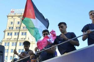 Lamine Yamal a fluturat steagul Palestinei la parada Barcelonei » Hansi Flick: „Nu-mi place”