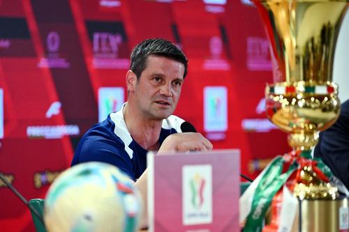 Cristi Chivu la conferința de presă premergătoare finalei Cupei Italiei / Foto: Imago Images