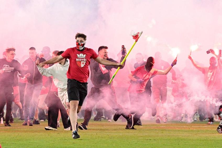 Slavia Praga a pierdut cu 0-3 la masa verde derby-ul cu Sparta Praga și a primit o amendă usturătoare // FOTO: Imago Images