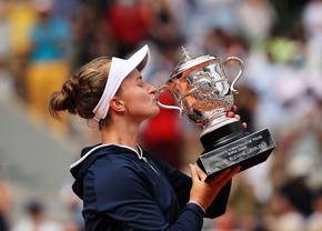 Barbora Krejcikova e noua campioană de la Roland Garross » Duminică joacă și finala probei de dublu!