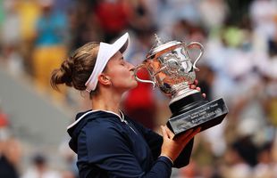 Barbora Krejcikova e noua campioană de la Roland Garros » Duminică joacă și finala probei de dublu!