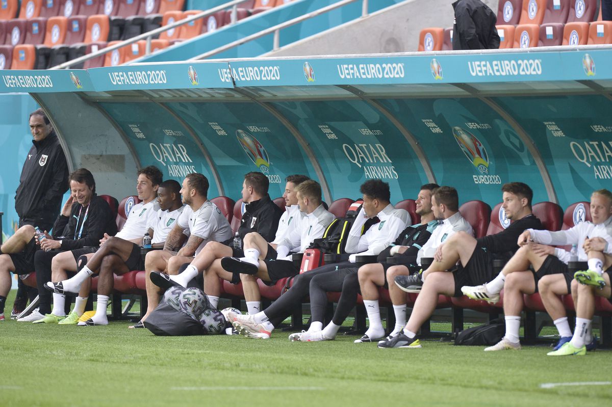 Ploaia torențială i-a alungat pe austrieci! Arena Națională s-a transformat în piscină: „E jenant!” + „Dacă nu trag acoperişul, s-ar putea nici să nu se joace mâine!”