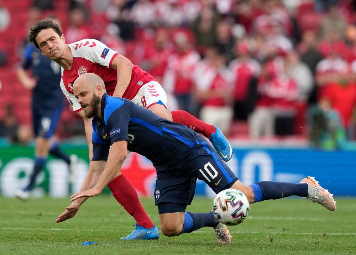 Danemarca - Finlanda 0-1 » Victorie istorică la Euro 2020, într-un meci marcat de prăbușirea lui Eriksen