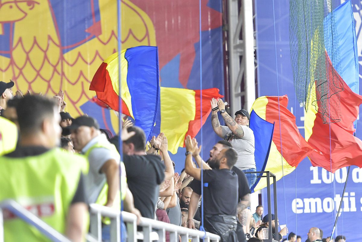 Răzvan Marin, „vrăjit” de atmosfera din Giulești: „Sunt de 5 ani la națională. În puține meciuri am simțit asta”