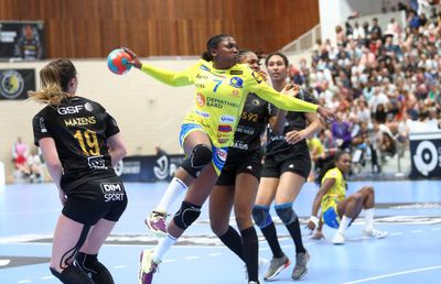 Al patrulea transfer al verii la CSM București » O campioană olimpică a semnat cu „tigroaicele”