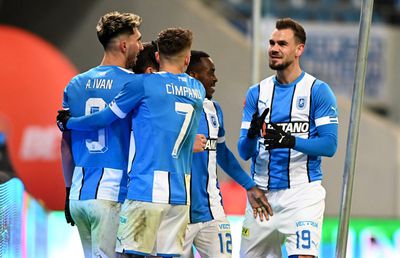 Rapid vrea să-l înlocuiască pe Sefer cu un jucător de la Universitatea Craiova