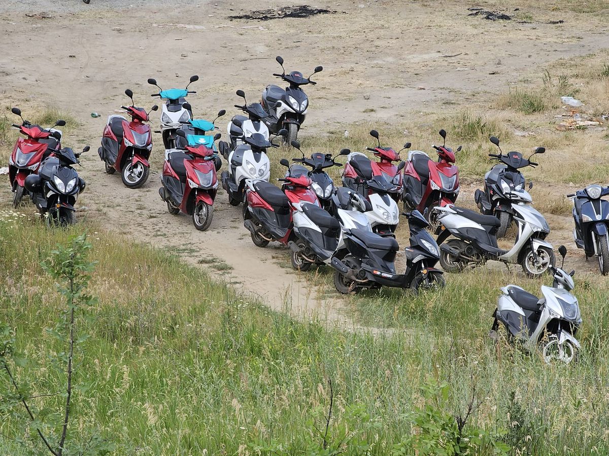 Cine sunt oamenii care practică un sport ce nu s-a văzut în România într-un loc care nu a existat până acum câțiva ani?