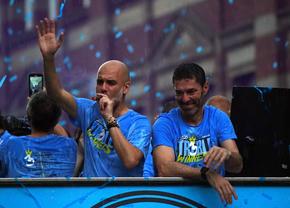 Manchester City a prezentat fanilor trofeul Ligii Campionilor » Imagini senzaționale cu Pep Guardiola și Jack Grealish
