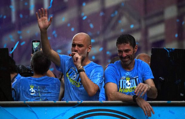 Manchester City a prezentat fanilor trofeul Ligii Campionilor » Imagini senzaționale cu Pep Guardiola și Jack Grealish