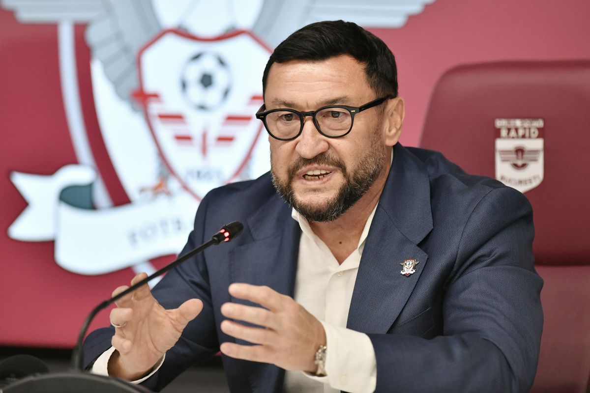 „Comisarul Moldovan” a început să citească de pe foaie la prezentarea-maraton la Rapid + Dan Șucu l-a descris în 6 cuvinte