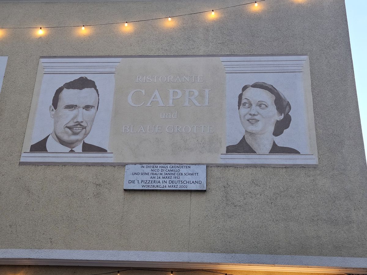 Cum s-a trăit deschiderea Euro la terasele din Wurzburg, orașul-gazdă al „tricolorilor” » Bucurie la pătrat + amabilitate la schimb pentru bilete la meciurile României