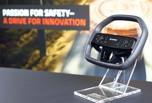 ZF LIFETEC aduce noutăţi în industria auto » A regândit poziționarea airbag-ului din volan