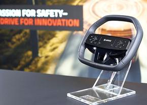 ZF LIFETEC aduce noutăţi în industria auto » A regândit poziționarea airbag-ului din volan