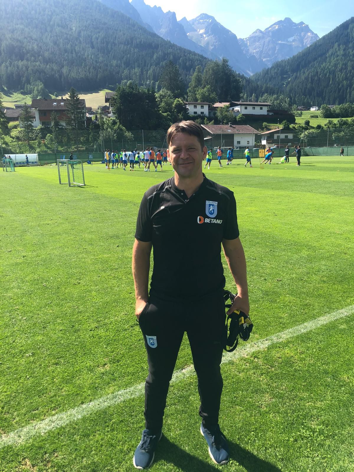 Timișoreanul care repară oameni! » L-am găsit în Nurnberg pe doctorul fugit din România care l-a vindecat și pe starul lui Arsenal: „Nu sunt Harap-Alb, dar pot să ajut”