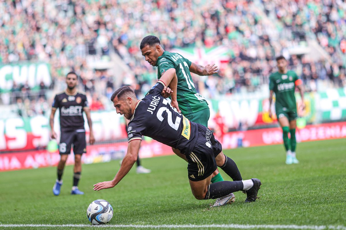 Oțelul a oficializat al patrulea transfer al verii. Cu el vrea Dorinel Munteanu să atace play-off-ul