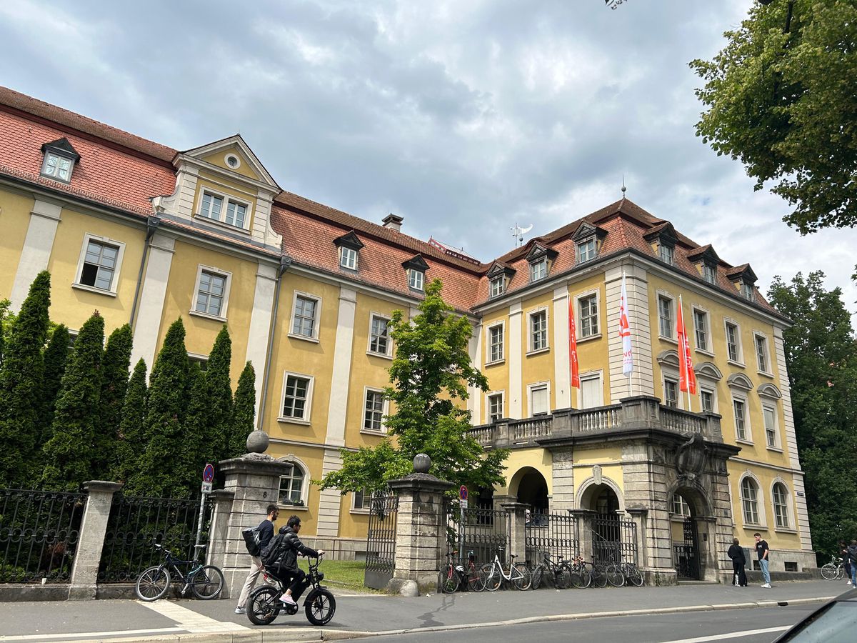 Eroul discret al Wurzburgului și o puternică lecție de viață » Gazeta a plecat pe urmele URIAȘULUI sportiv local: „Toate visurile sunt nebunești până când...”