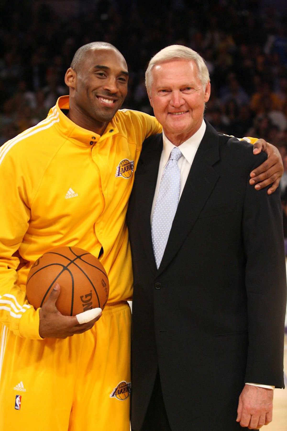 Jerry West, legendarul jucător care a inspirat sigla NBA, s-a stins din viață la 86 de ani