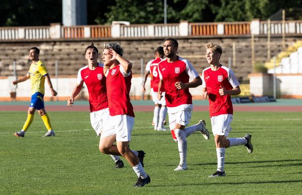 Gol anulat eronat și reușită la ultima fază în timpul semifinalelor barajelor pentru ultimul loc de Liga a 2-a » CS Dinamo, cu un pas în eșalonul secund