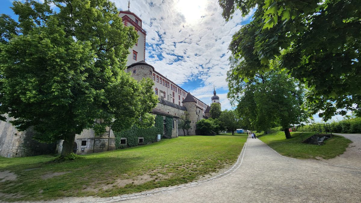 Cum arată Wurzburg, orașul în care România se pregătește pentru EURO 2024