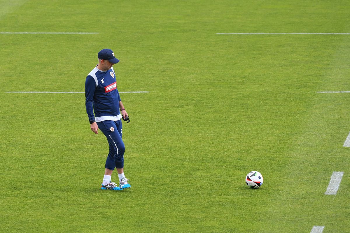 Edward Iordănescu la antrenamentul din 12 iunie al echipei naționale de la Würzburg