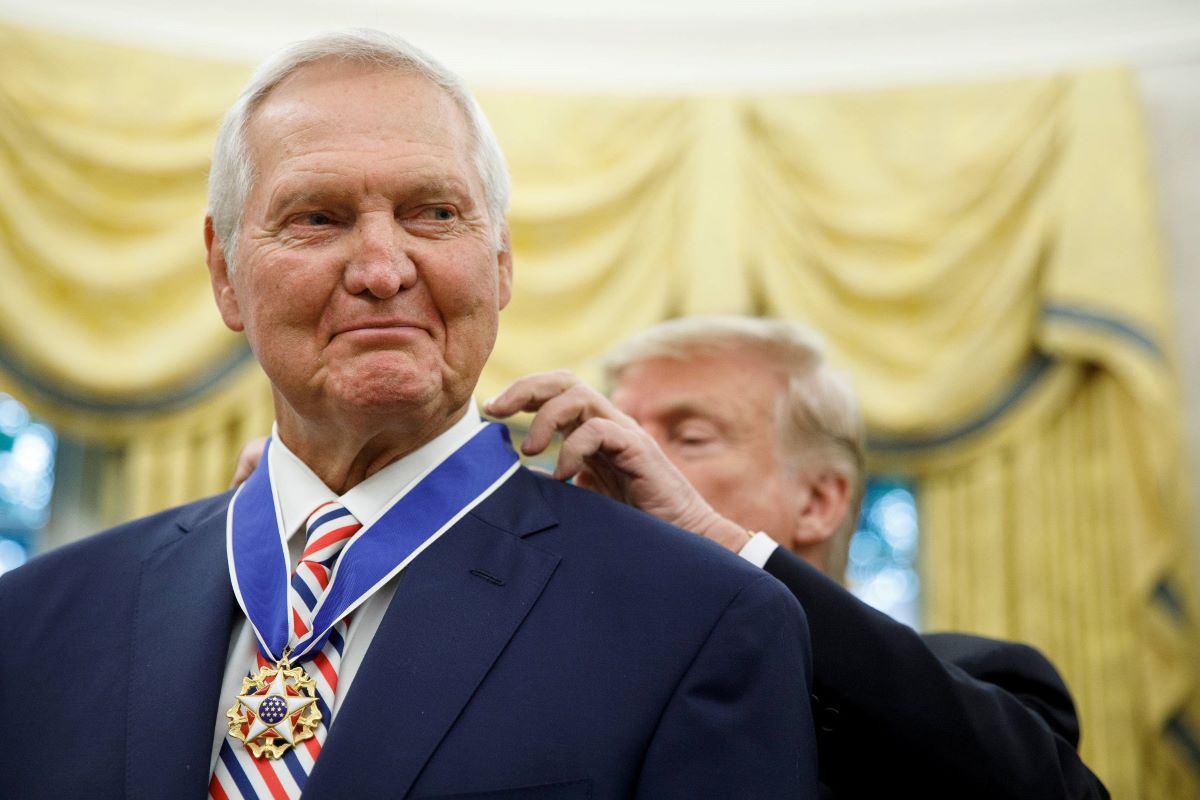 Jerry West, legenda NBA, imagini din carieră