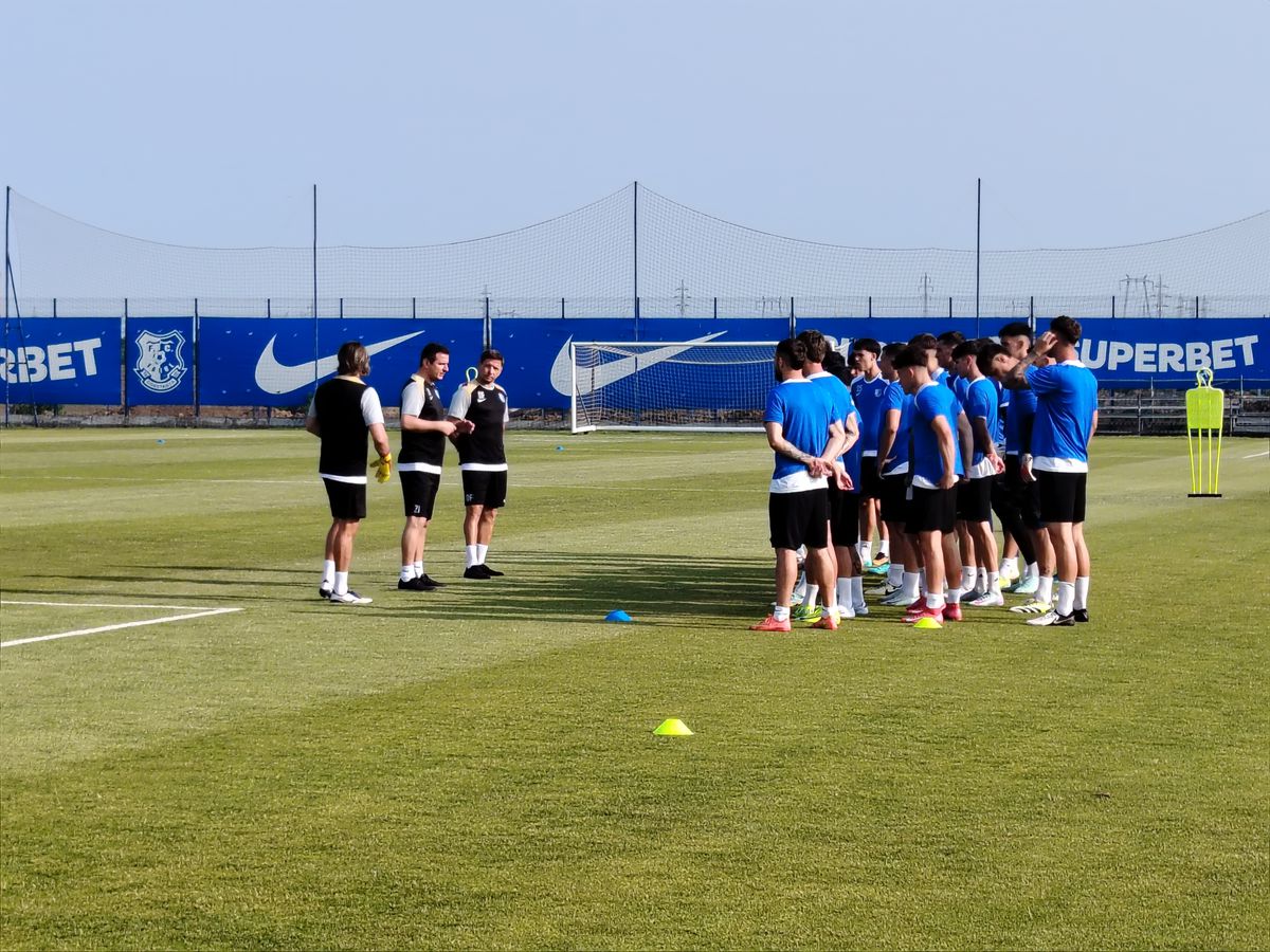 Schimbări masive la Farul, în ziua reunirii » 10 jucători sunt „PA” + prezență-surpriză: fotbalist cotat la 1,2 milioane de euro
