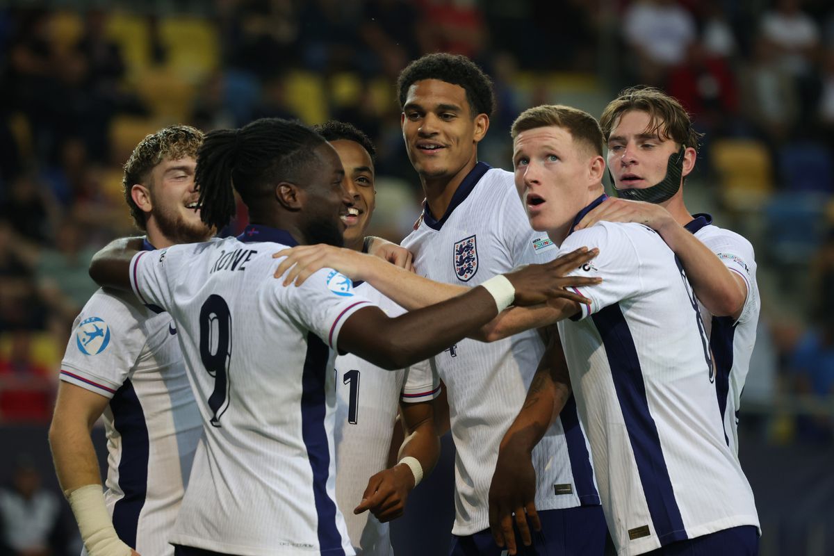 „Drăgușin e un monstru!” » Interviu EXCLUSIV cu coechipierul românului de la Tottenham: „Mi-a făcut treaba mai ușoară”